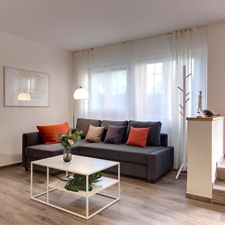 Rachel Apartment By Mamo Florence Luaran gambar